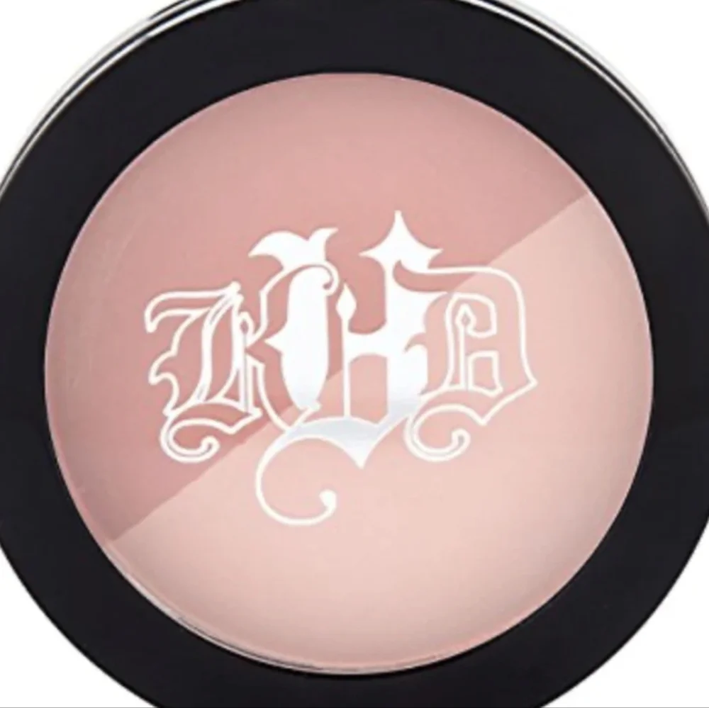 ❇️🧚‍♀️MICKEY & MALLORY Kat Von D RARE Blush NWObox